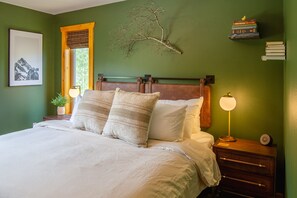 2nd Level Bedroom King