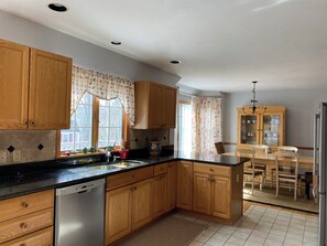 Kitchen/Dinning Room