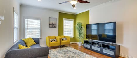 Houston Vacation Rental | 2BR | 1BA | Stairs Required | 1,054 Sq Ft