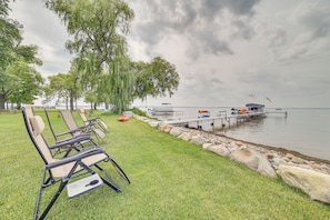 Private Dock | Kayaks & Paddle Boards | Self Check-In