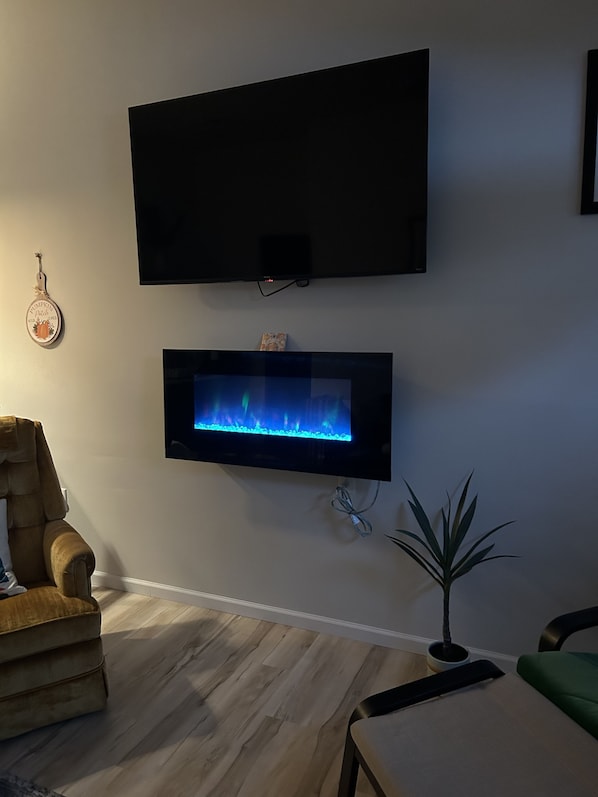 Electric fireplace