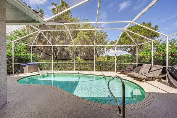 Naples Vacation Rental | 3BR | 2BA | 1,650 Sq Ft | Step-Free Entry