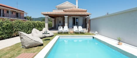 Luxurious Agios Georgios Villa | Private Pool | Villa Spyridoula | Beach Paradise