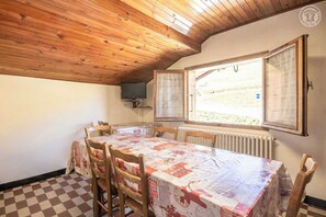 73G132121 - CHALET MATTIVI - HAUTELUCE-LES-SAISIES