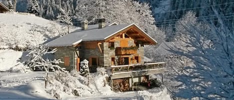 chalet en hiver