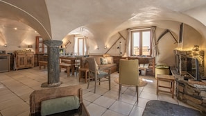 Chez Léon 73G71259 - CHAMPAGNY EN VANOISE - Espace de vie (50 m2)