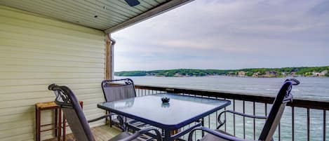 Osage Beach Vacation Rental | 2BR | 2BA | Stairs Required | 980 Sq Ft
