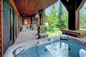 Private Hot Tub