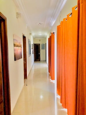 Corridor to kitchen 