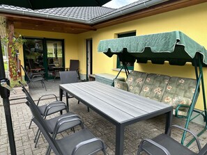 屋外ダイニングエリア