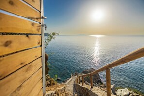 Your own private pathway leading to the calming beach!