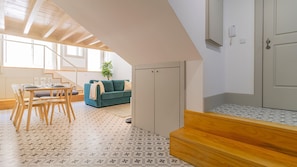 Overview of the ground floor, an open space with storage and ample amenities #spacious #wonderful