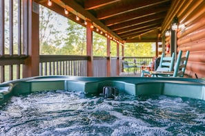 Bain à remous extérieur