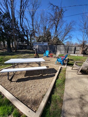 Eating Area/firepit