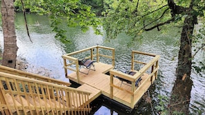 Your own private LARGE DOCK...Fish, Chill or launch your kayaks & tubes.