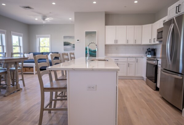 Gorgeous kitchen, open floor plan
