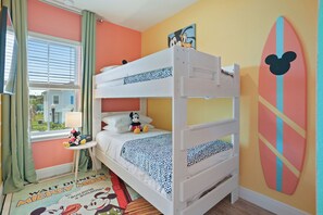 Bunk room with 2 x twin beds in bunk configuration