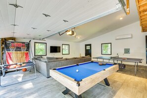 Game Room | Garage | Pool Table | Ping Pong Table | Basketball Arcade Game