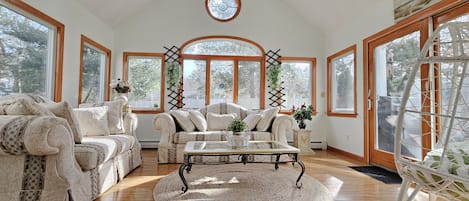 Sunroom | All -day relaxing place