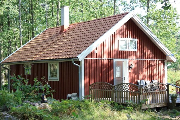 En altan som man kan grilla och njuta av sommaren.