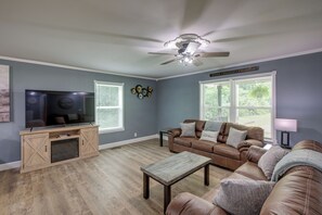 Living Room | Electric Fireplace | Smart TV