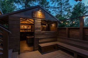 Bet your back deck doesn't look like this back home...