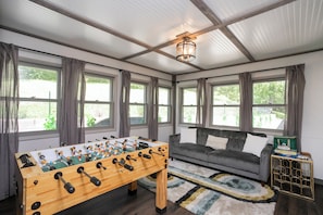 Spielezimmer