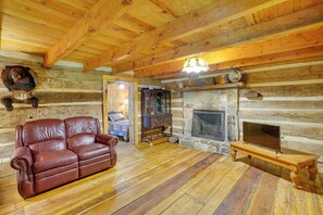 Living Room | Wood-Burning Fireplace | Smart TV | 2 Portable A/C Units