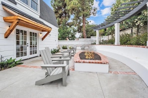 Relax by the fire pit under the stars!