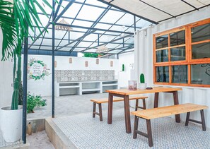 屋外ダイニングエリア