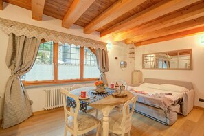 Living and dining room