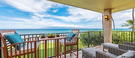 Papakea L208 lanai ocean view 1