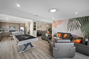 Spielezimmer