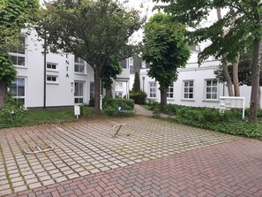 Parkplatz am Haus