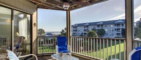 Screen Porch, Ocean and Pool View