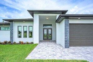 Welcome to Your Vacation Villa