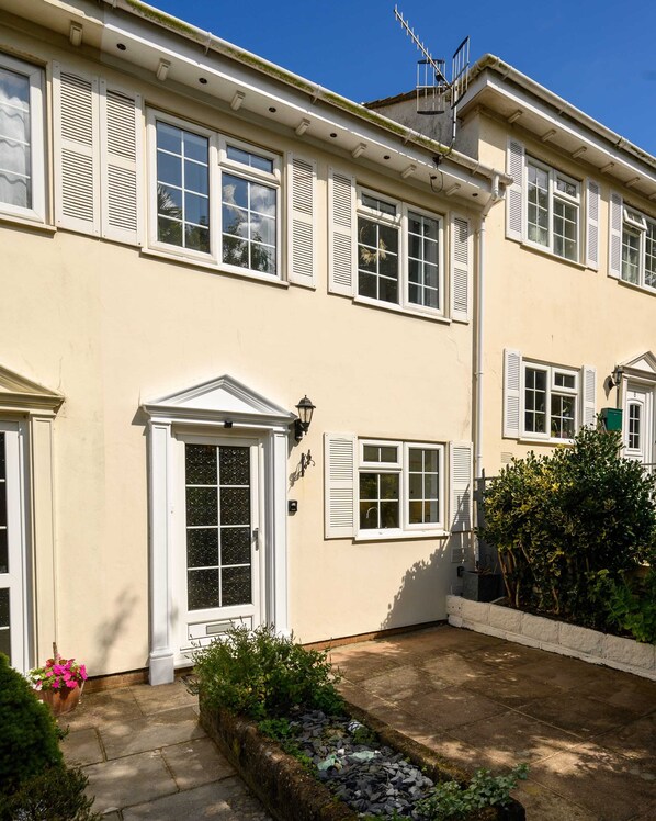 Cottage style property