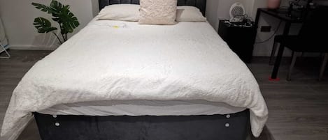 King size bed