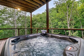 A hot tub with a beautiful view! The perfect place to soak your troubles away.