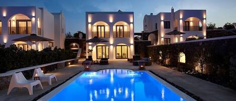 Modern & Comfortable Santorini Villa | 3 Bedrooms | Villa Aqua | Private Pool & Beautiful Outdoor Space | Exo Gialos