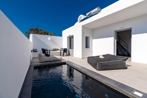 Charming Santorini Villa | 2 Bedrooms | Premium Villa | Private Heated Pool & Refined Interior | Perissa