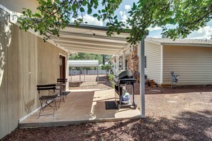 Patio | Gas Grill | Dining Area