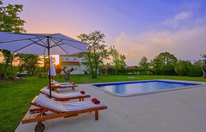 pool