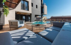 pool