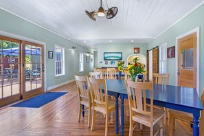 Large indoor dining space.