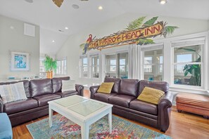 Surf or Sound Realty - 1138 - The Parrot Head Inn - Great Room -3