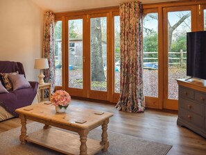 Living area | Fig Tree Barn, Hankham, near Pevensey