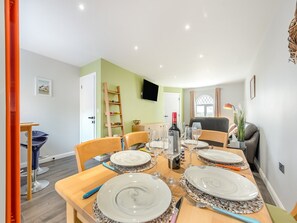 Living room/dining room | The Haven, Milford Haven