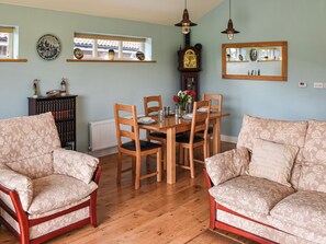 Living room/dining room | Cedar Lodge - Solar Rise Lodges, Old Buckenham