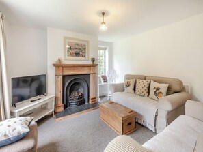 Second sitting room  | Peaceful Farmhouse - Mossop Farm Cottages, Marshchapel, near Louth